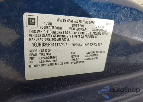 2001 GMC Savana Standard z USA, uszkodzony, nr VIN 1GJHG39R611117801